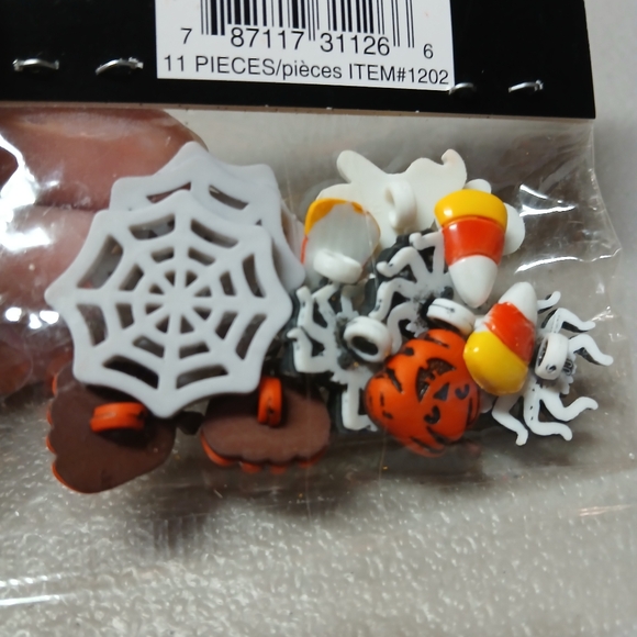 Dress It Up by Jesse James Halloween Shirt Button Set Spider Ghost Pumpkin Candy - Picture 5 of 9